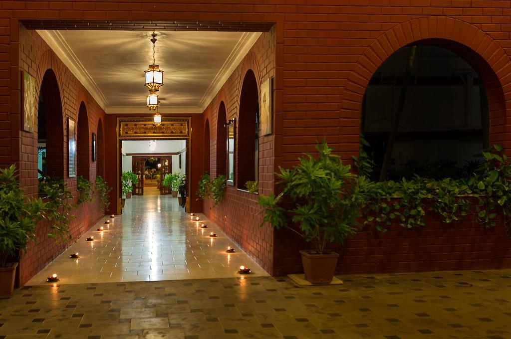 Great Trails Riverview Thanjavur By Grt Hotels Bagian luar foto